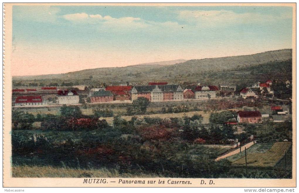 67 Mutzig Panorama Sur Les Casernes Colorisée - Mutzig