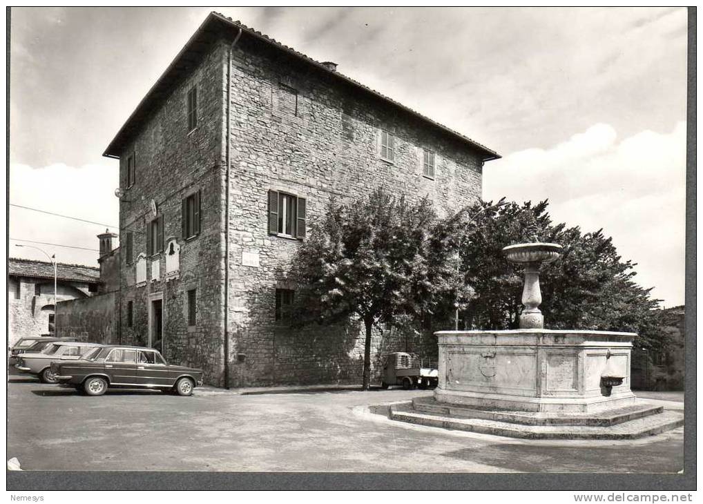 BETTONA PIAZZA CAVOUR E PALAZZO COMUNALE 2 SCAN NV AUTOMOBILI - Perugia