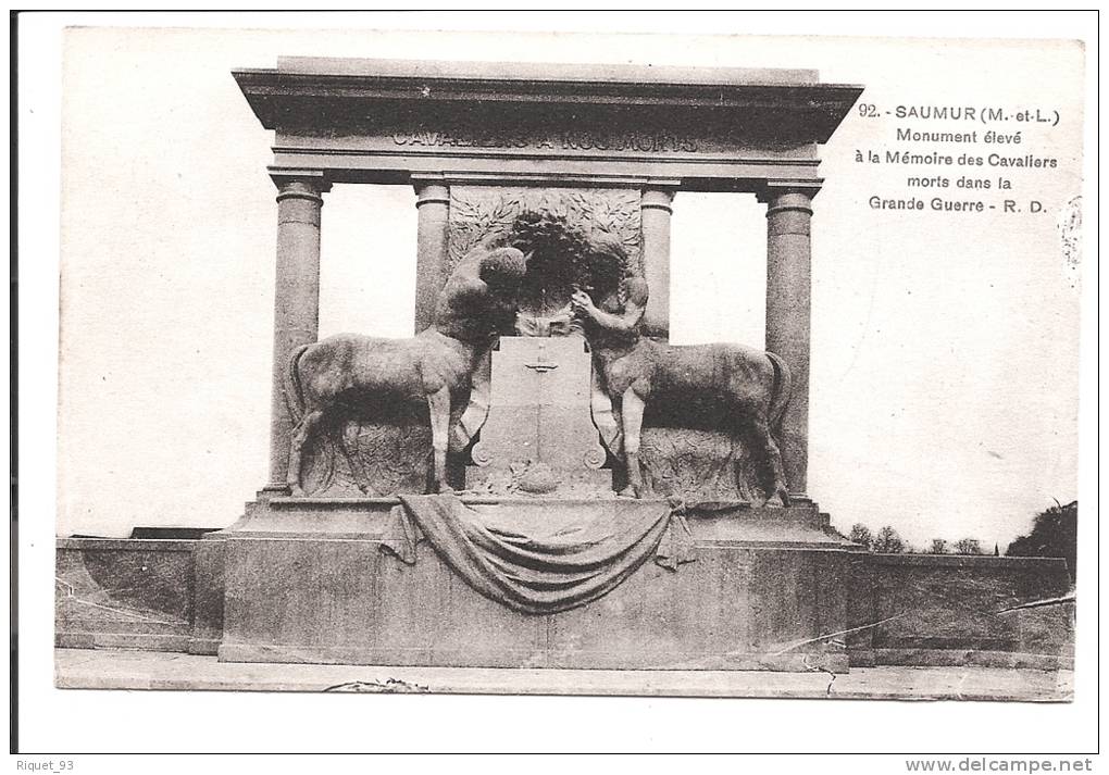 92 - SAUMUR - Monument  élevé à La Mémoire Des Cavaliers Morts Dans La Grande Guerre - R.D. - Saumur