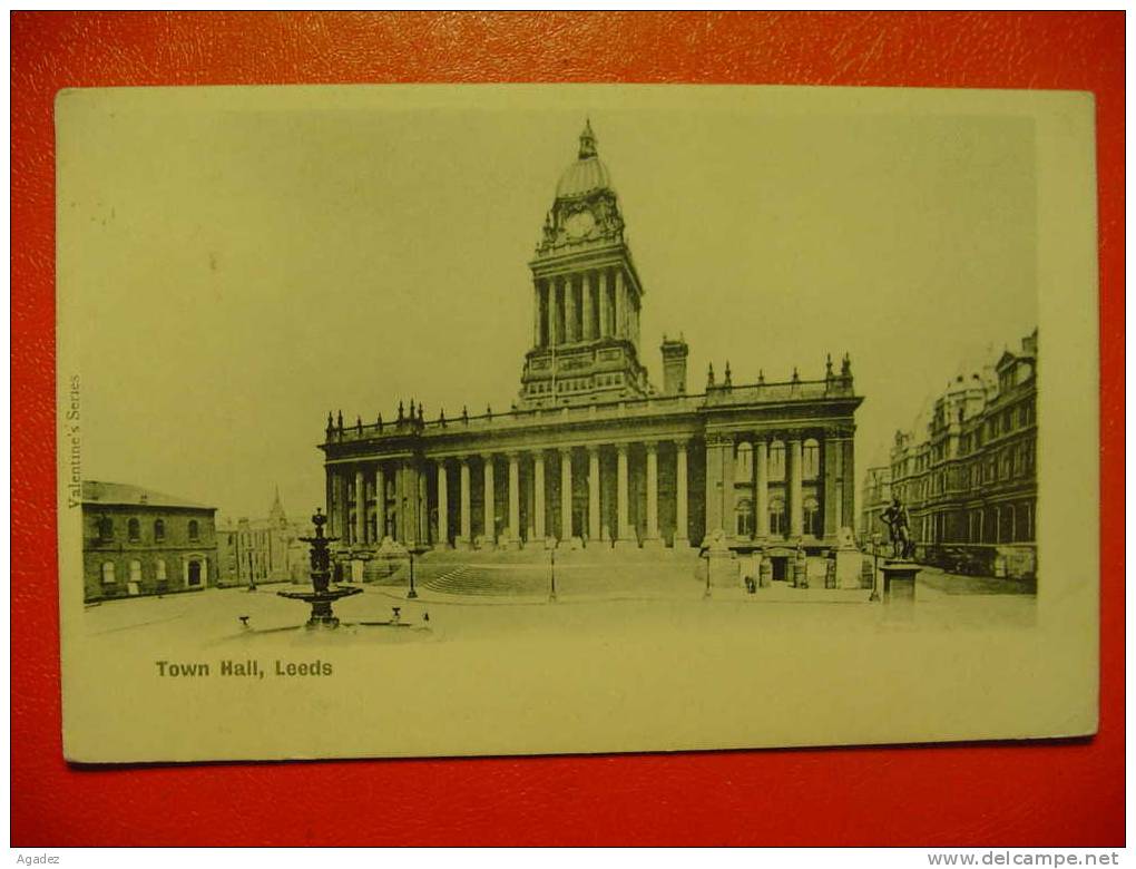 CPA Yorkshire, Leeds Town  Hall Très Bon état Envoyée à Beziers (France)  1902. - Leeds