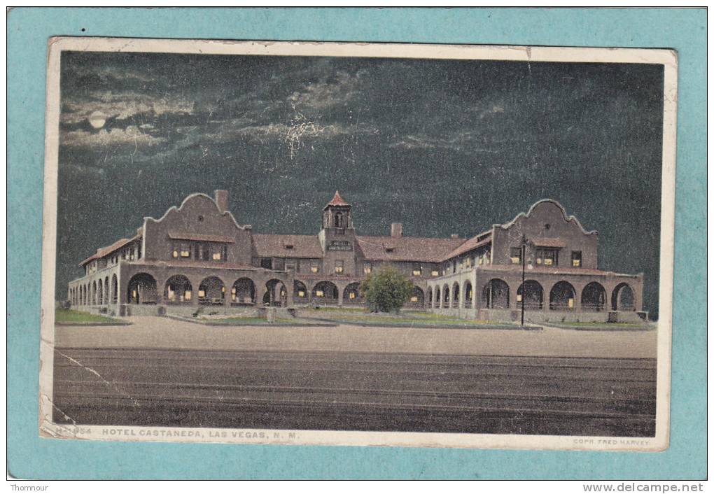 LAS VEGAS  ( ? N.M. ) -  HOTEL  CASTANEDA  - ( At Night ) - 1919  - ( Traces Pliures ) - Las Vegas
