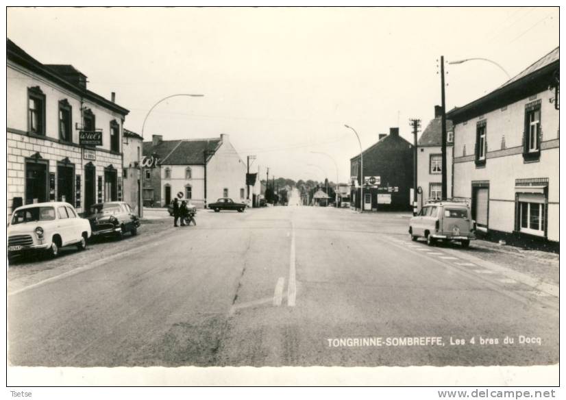 Tongrinne -Sombreffe - Les 4 Bras Du Docq ( Oldtimer: Peugeot , Etc ... ) - Sombreffe