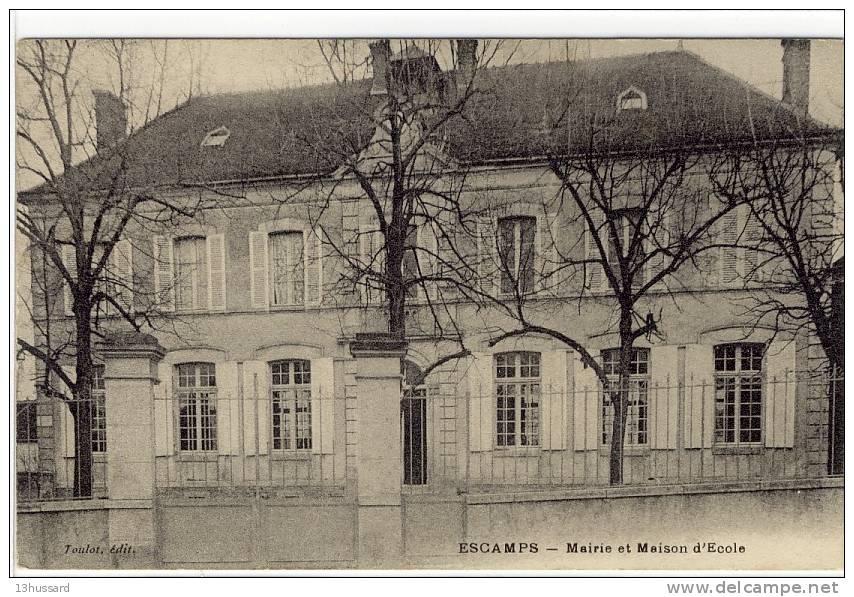 Carte Postale Ancienne Escamps - Mairie Et Maison D'Ecole - Egriselles Le Bocage