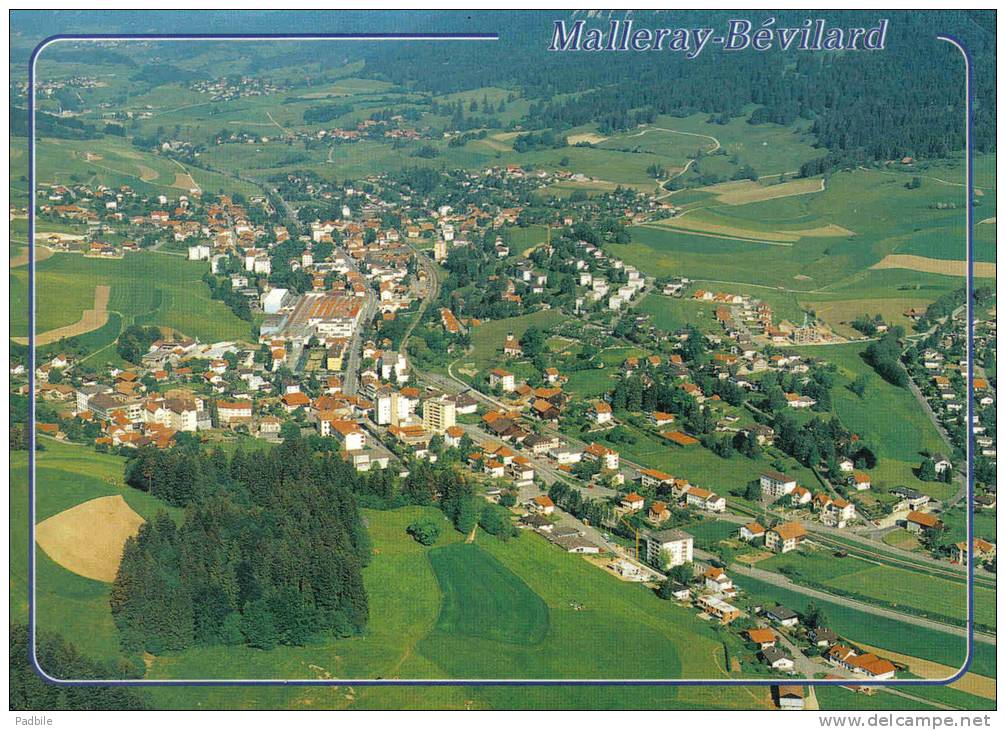 Carte Postale Suisse Malleray Bévillard  Vue D'avion Trés Beau Plan - Malleray