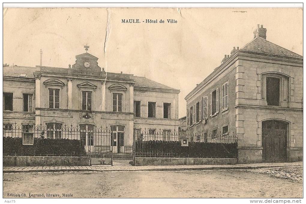 MAULE    Hôtel De Ville  (pli) - Maule