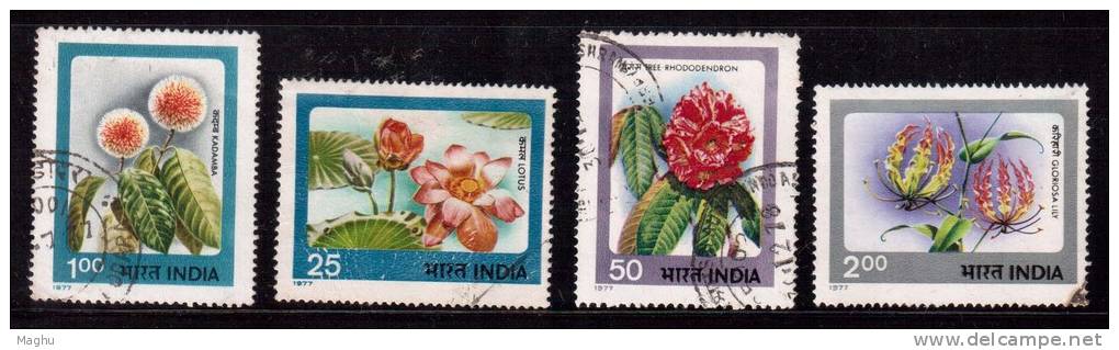 India Used 1977 Set Of 4 Flowers, Flower, Lotus, Gloriosa Lilly, Kadamba, Tree-Rhododendron - Gebraucht