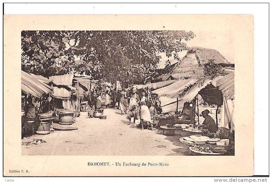 BENIN - DAHOMEY - Un Faubourg De Porto-Novo. - Benin