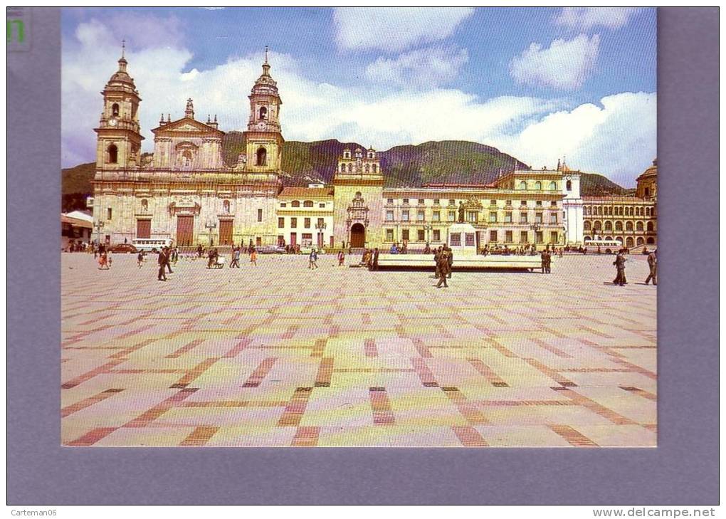 Colombie - Bogota - Plaza De Bolivar - Catedral - Colombia