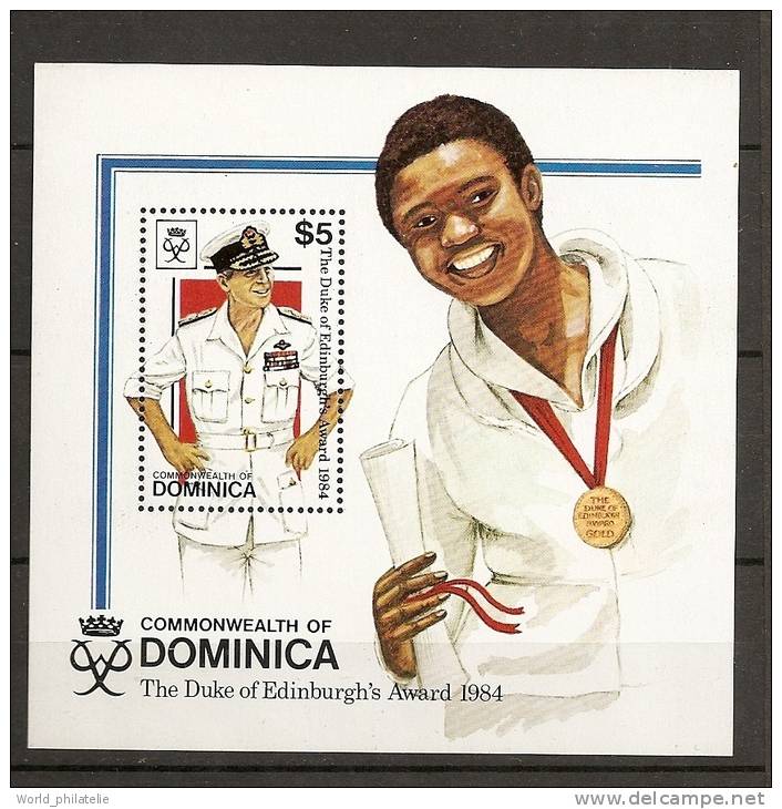 Dominique Dominica 1985 N° BF 98 ** Duc D´Edimbourg, Aviateur, Costume, Décoration - Dominique (1978-...)