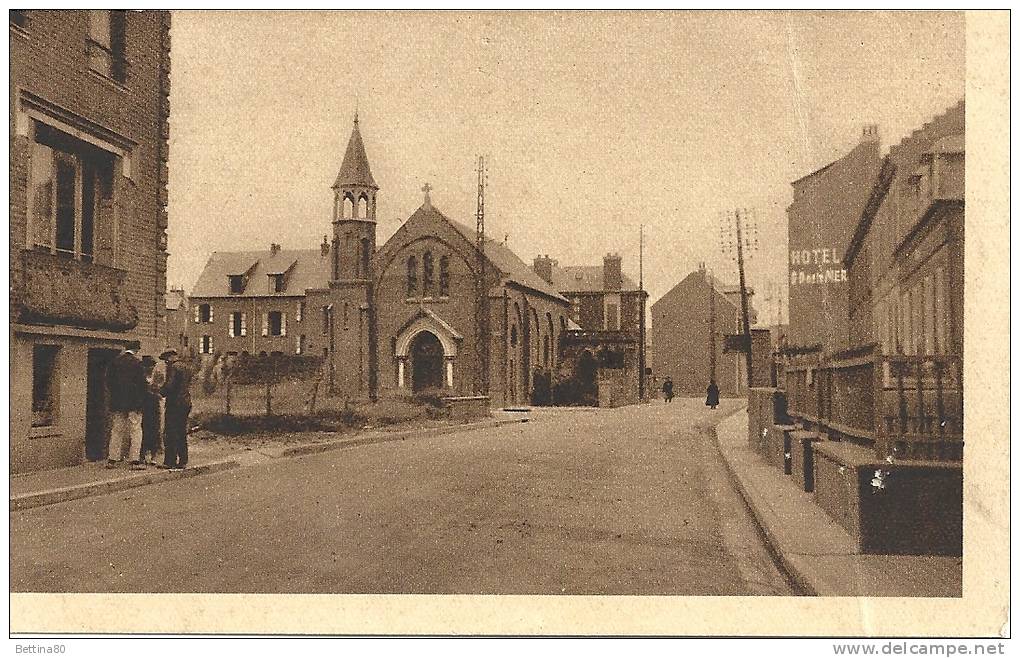 CAYEUX SUR MER. La Chapelle Des Marins Et La Rue Du Phare - Cayeux Sur Mer