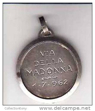 Medaglia  - Lourdes - Via Della Madonna 1-7-1962 - Argento - Diam. 26 Peso 7.7 (24) - Altri & Non Classificati