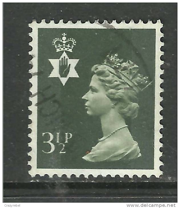 NORTHERN IRELAND GB 1974 3 1/2p OLIVE GREY USED STAMP SG N115 (F325 ) - Irlanda Del Norte