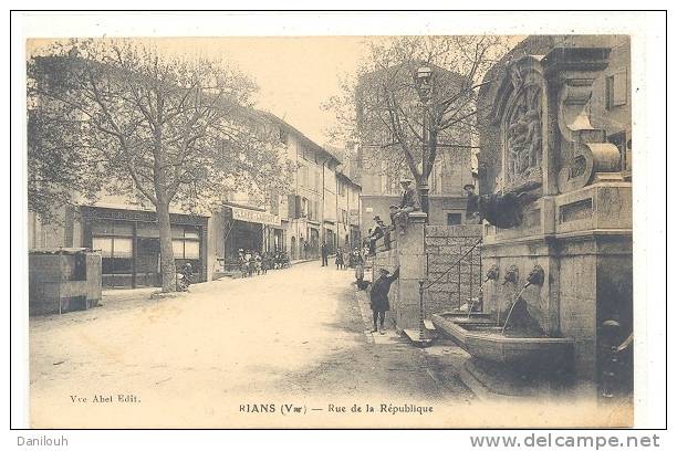 83 // RIANS  Rue De La République   Vve Abel édit ** - Rians