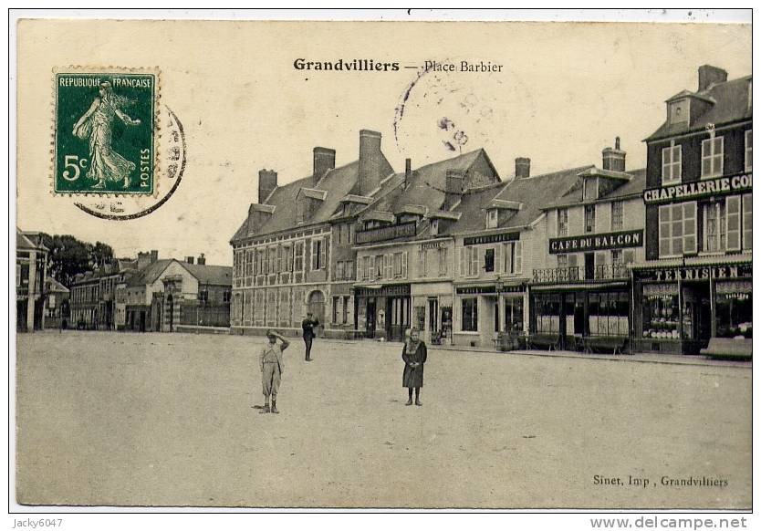 GRANDVILLIERS - Place  Barbier - Grandvilliers