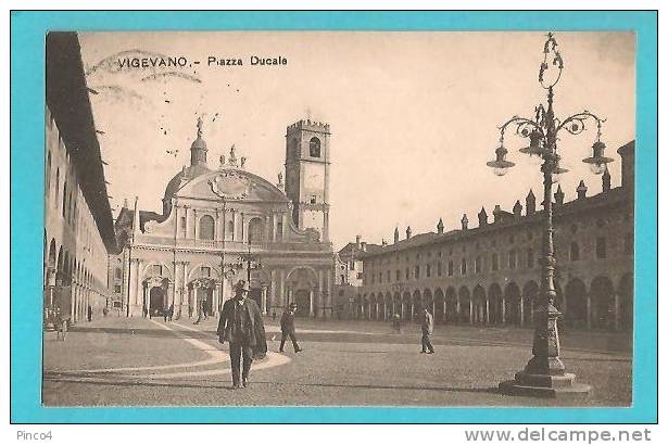 VIGEVANO PIAZZA DUCALE CARTOLINA FORMATO PICCOLO VIAGGIATA NEL 1920 - Vigevano