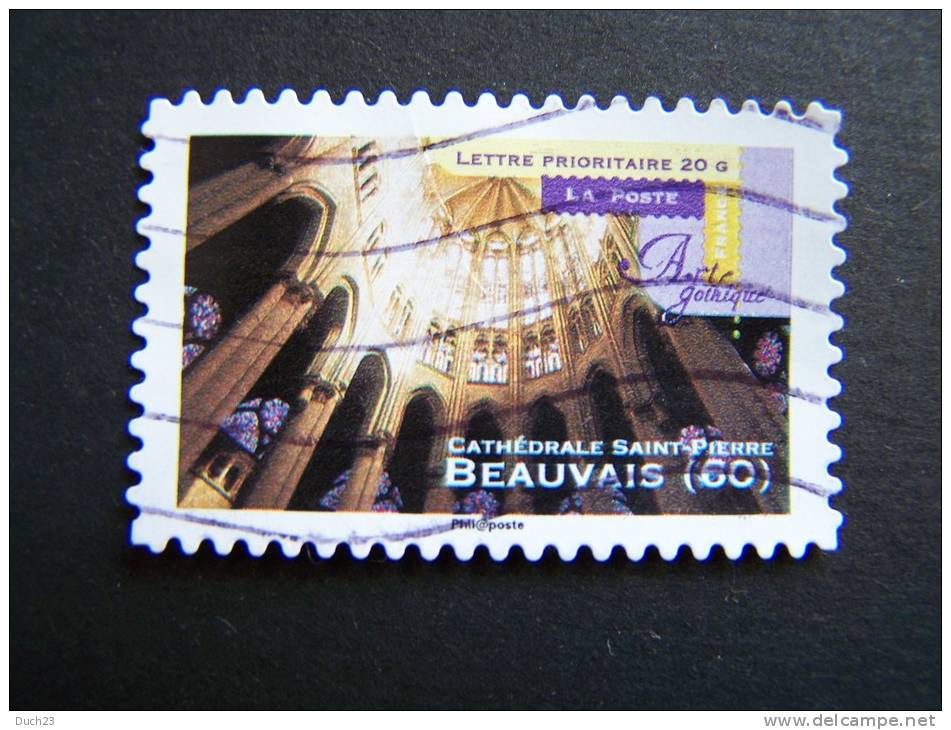 OBLITERE FRANCE ANNEE 2011 N° 556 SERIE ART GOTHIQUE CATHEDRALE SAINT PIERRE DE BEAUVAIS  AUTOCOLLANT ADHESIF - Used Stamps