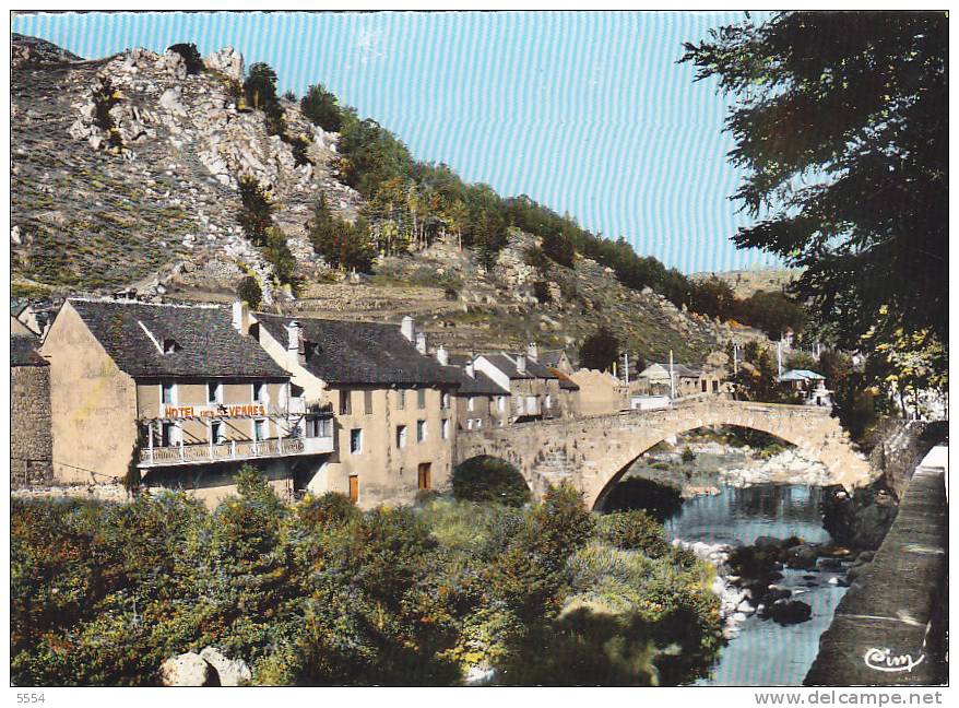 Cpsm  48 Lozere Le Pont De Montvert L Hotel Des Cevennes Et Le Grand Pont - Le Pont De Montvert