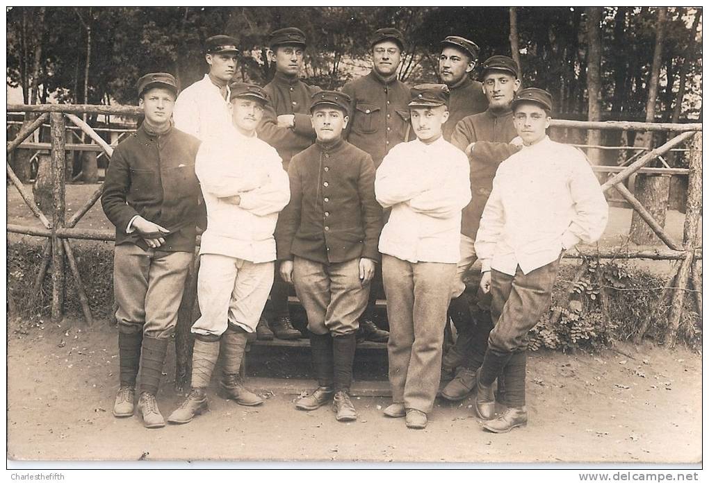 CARTE PHOTO - ARMEE BELGE AU CAMP D´AUVOURS En 1915 ! SUPERBE ETAT ! - Guerre 1914-18