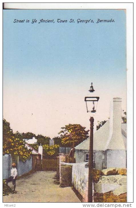 2-Bermuda-America Del Nord-Street In Ye Ancient Town St. Georges- Postcard New, Small Format, The First 900. - Other & Unclassified