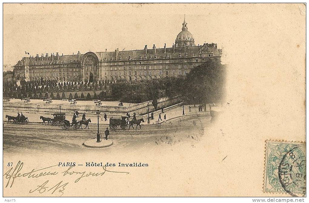 PARIS    Hôtel Des Invalides(véhicules à Chevaux) - Enseignement, Ecoles Et Universités