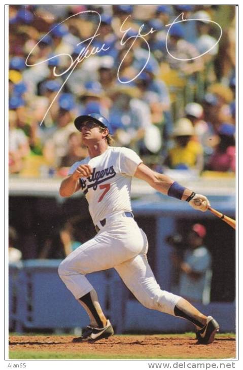 Steve Yeager LA Dodgers Baseball Player Bats C1980s Vintage Postcard - Baseball