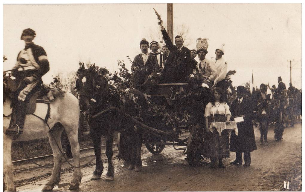 MOSNES.  CARTE PHOTO.  FETE DES FLEURS. CARNAVAL. AVRIL. 1922. - Autres & Non Classés