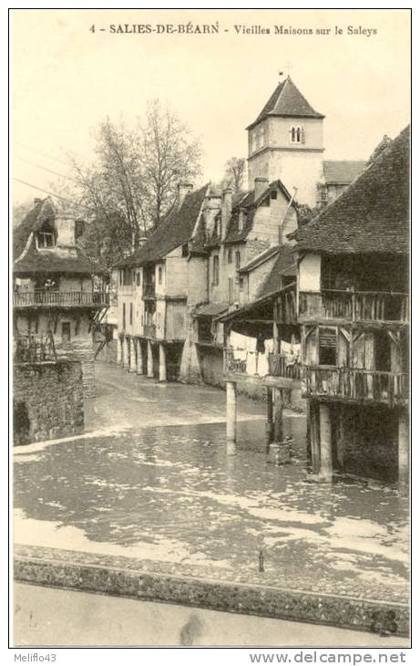 64/CPA - Salies De Béarn - Vieilles Maisons Sur Le Saleys - Salies De Bearn