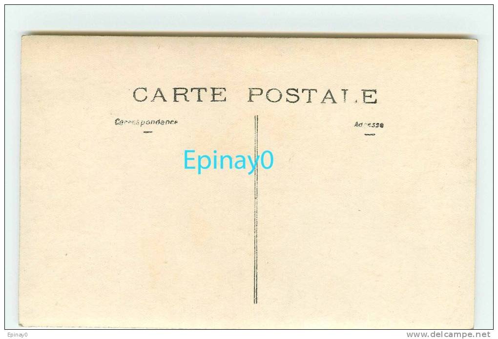 MILITARIA - MILITAIRE - SOLDAT - CASERNE - CARTE PHOTO à Idenfier - A Identifier