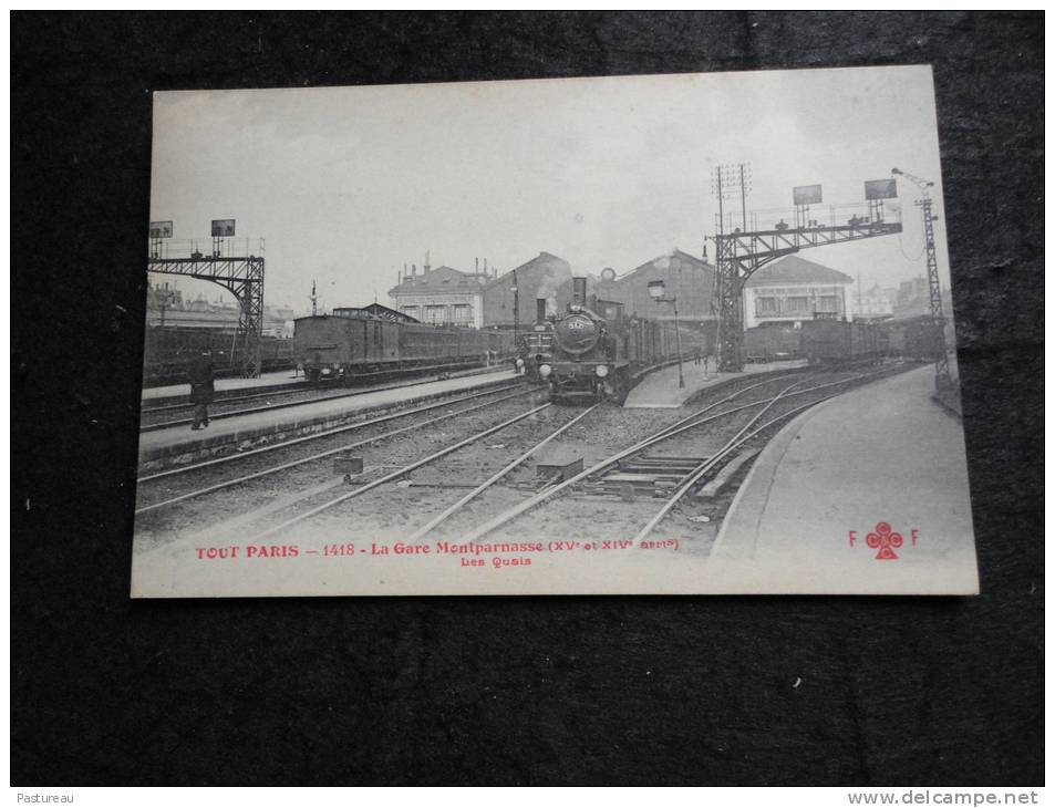 " Tout Paris " Gare Montparnasse. Les Quais. Les Trains. Voir 2 Scans. - Transport Urbain En Surface