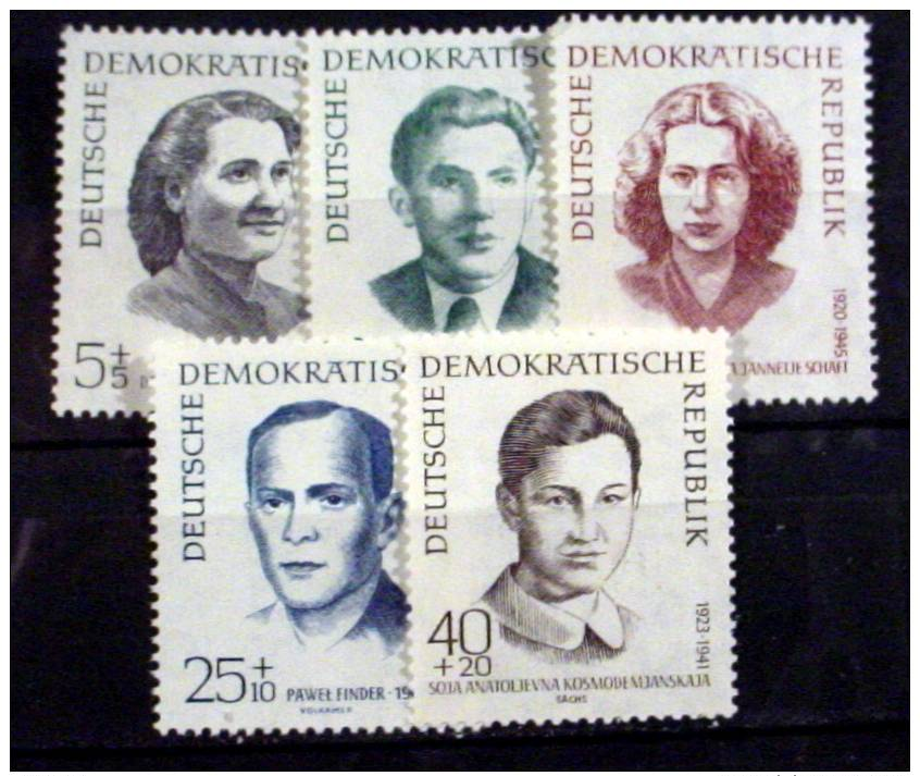 GERMAN DEMOCRATIC REPUBLIC # B84-B88.  IN MEMORY OF FOREIGN VICTIMS OF THE NAZIS. MINT (*) - Unused Stamps