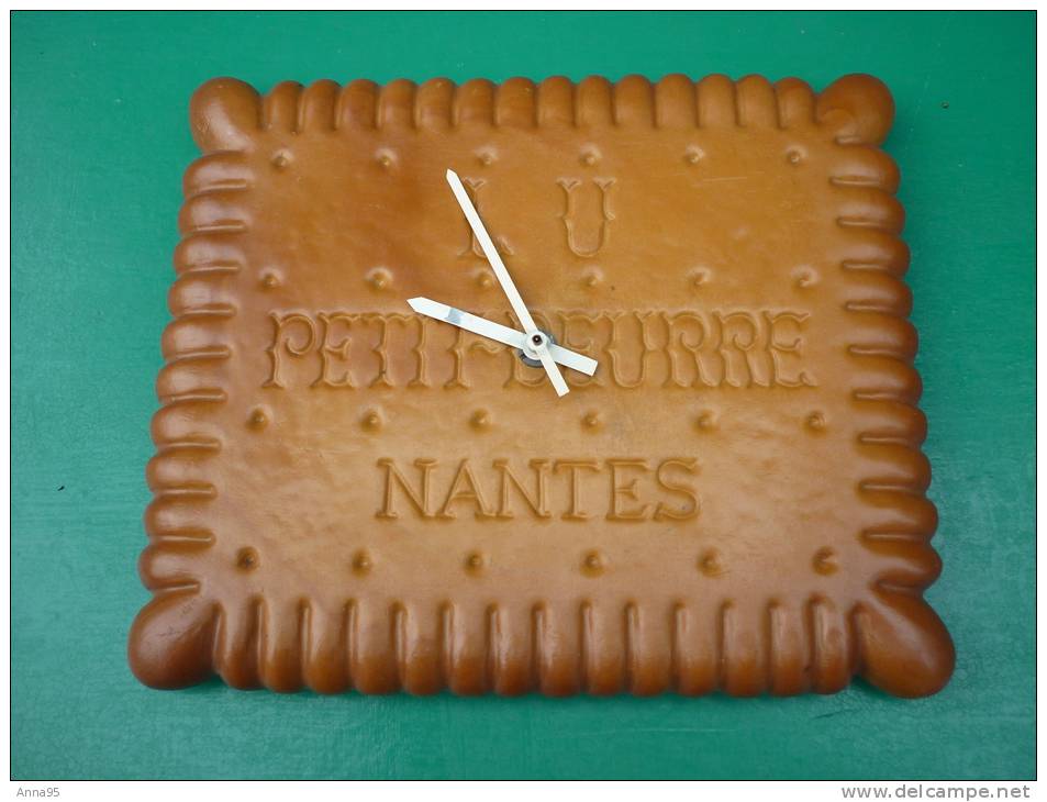 Pendule Biscuiterie "LU" LEFEBVRE UTILE NANTES 22x25 Cms - Orologi Da Muro