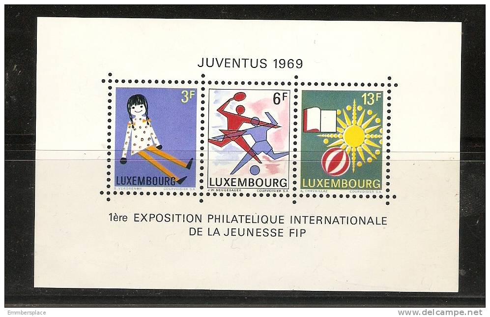 LUXEMBOURG  - 1969 JUVENTUS S/S MNH **   Blk 8 - Blocs & Feuillets