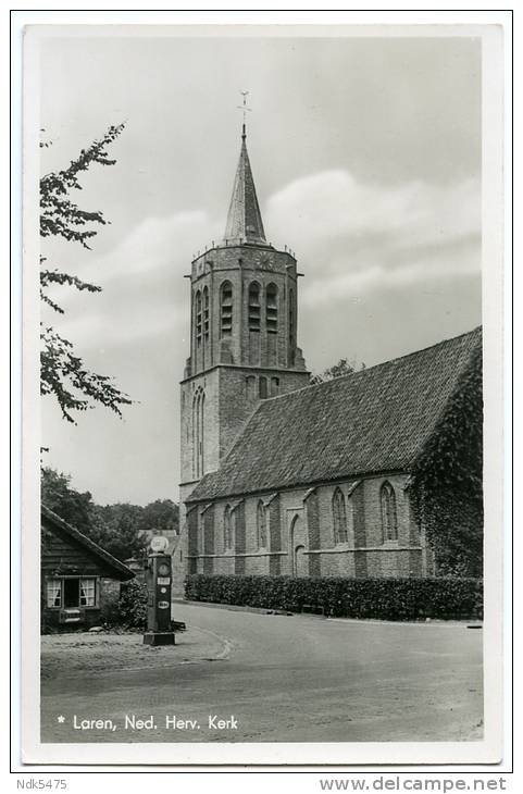 PAYS-BAS : LAREN - NED. HERV. KERK (ESSO PETROL PUMP / GARAGE) - Laren (NH)