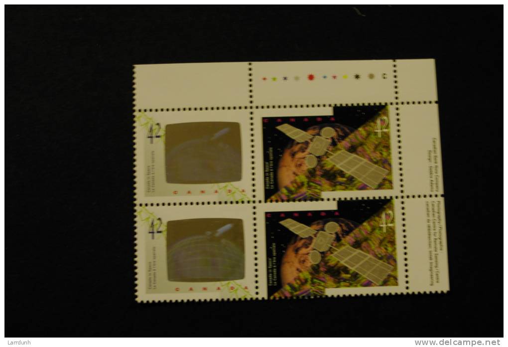 Canada 1441-42 Plate Block Of Four UR Canada In Space Shuttle Hologram MNH 1992 A04s - Feuilles Complètes Et Multiples