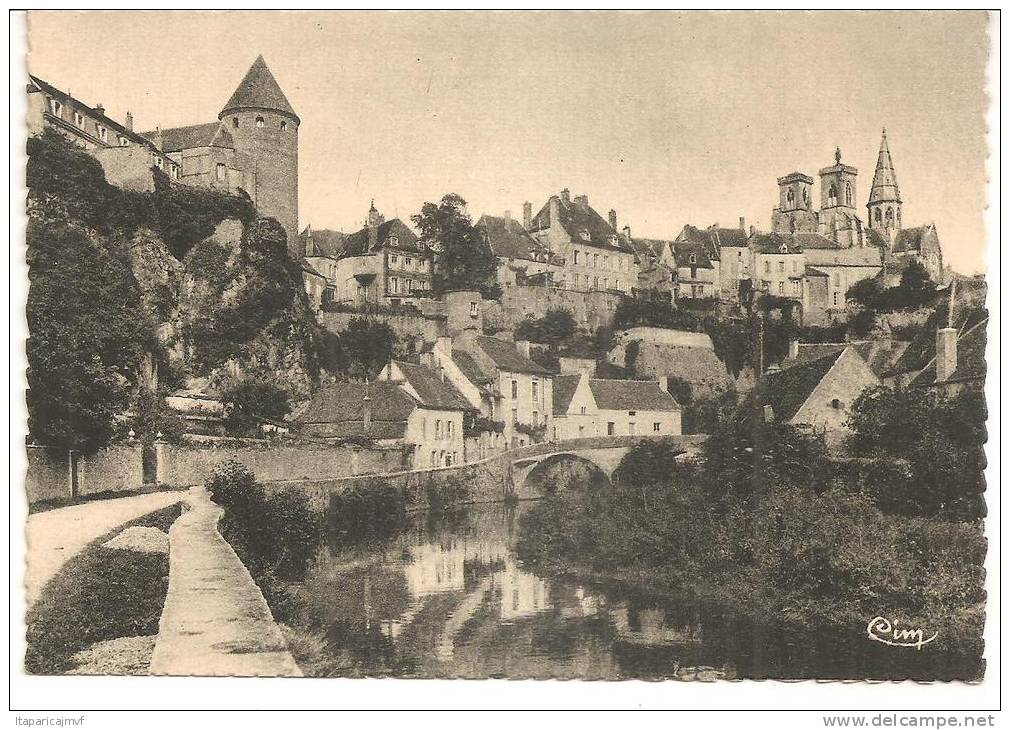 Côte D 'or :  SEMUR  :   Vue  Du Pont Et  église - Semur