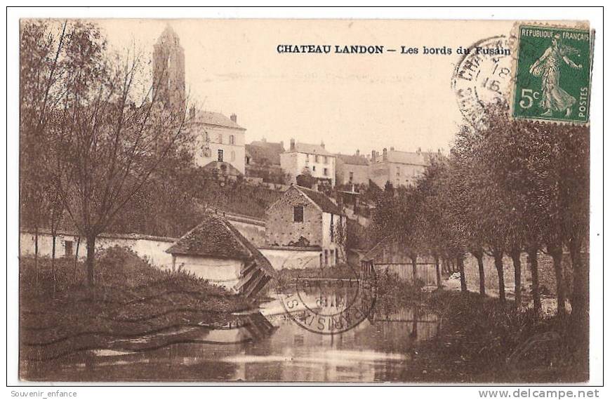 CPA Chateau Landon Les Bords Du Fusain 77 Seine Et Marne - Le Chatelet En Brie