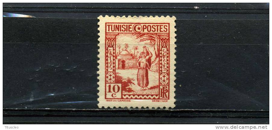 TUNISIE 165** 10c Rouge  Porteuse D´eau - Unused Stamps