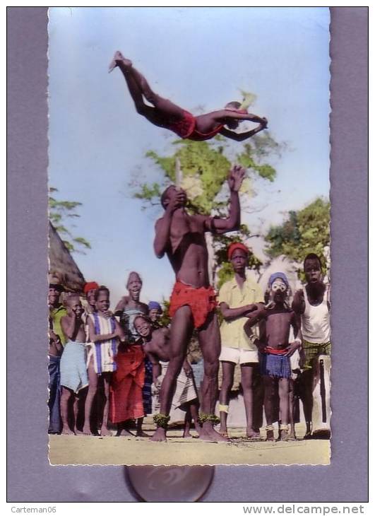 Afrique - L'afrique En Couleurs - Jeune Danseur Acrobatique - Editeur: Robel à Dakar N° 745 - Non Classés