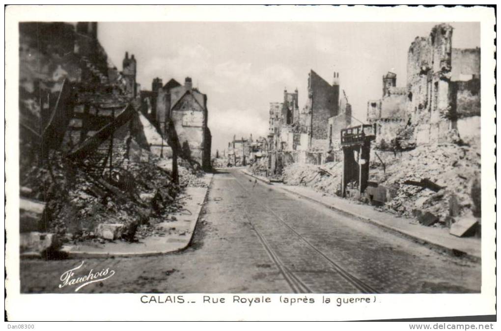 62 CALAIS RUE ROYALE APRES LA GUERRE CPSM PAS VOYAGEE - Calais