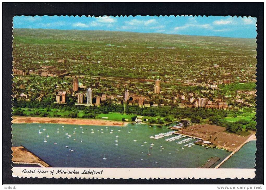 RB 787 - Postcard Aerial View Of Milwaukee Lakefront Wisconsin USA - Milwaukee