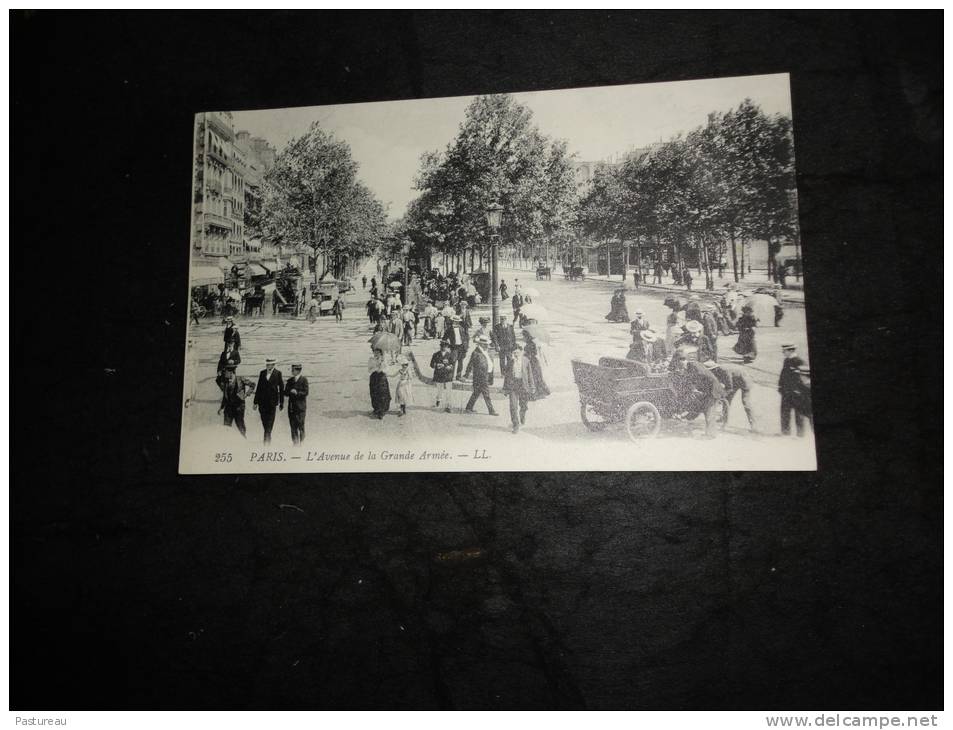 Paris 17 . L '  Avenue De La Grande Armée. 2 Scans. - Paris (17)