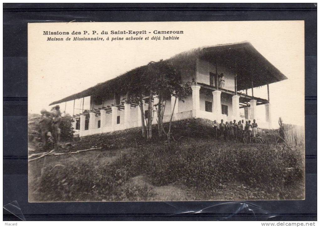 21598   Cameroun,  Maison  De  Missionnaire  Des  P.P. Du  Saint-Esprit,  NV - Camerun