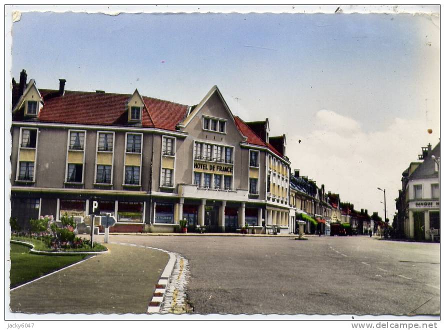 GRANDVILLIERS - L'Hôtel De France - Grandvilliers