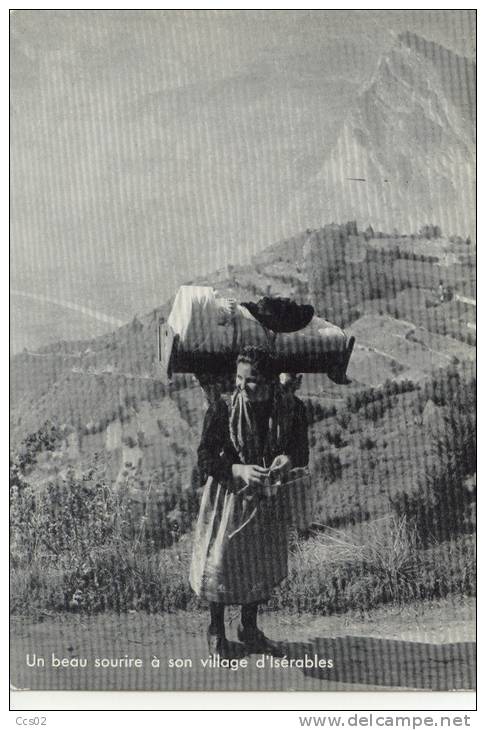 Un Beau Sourire à Son Village D'Isérables - Isérables