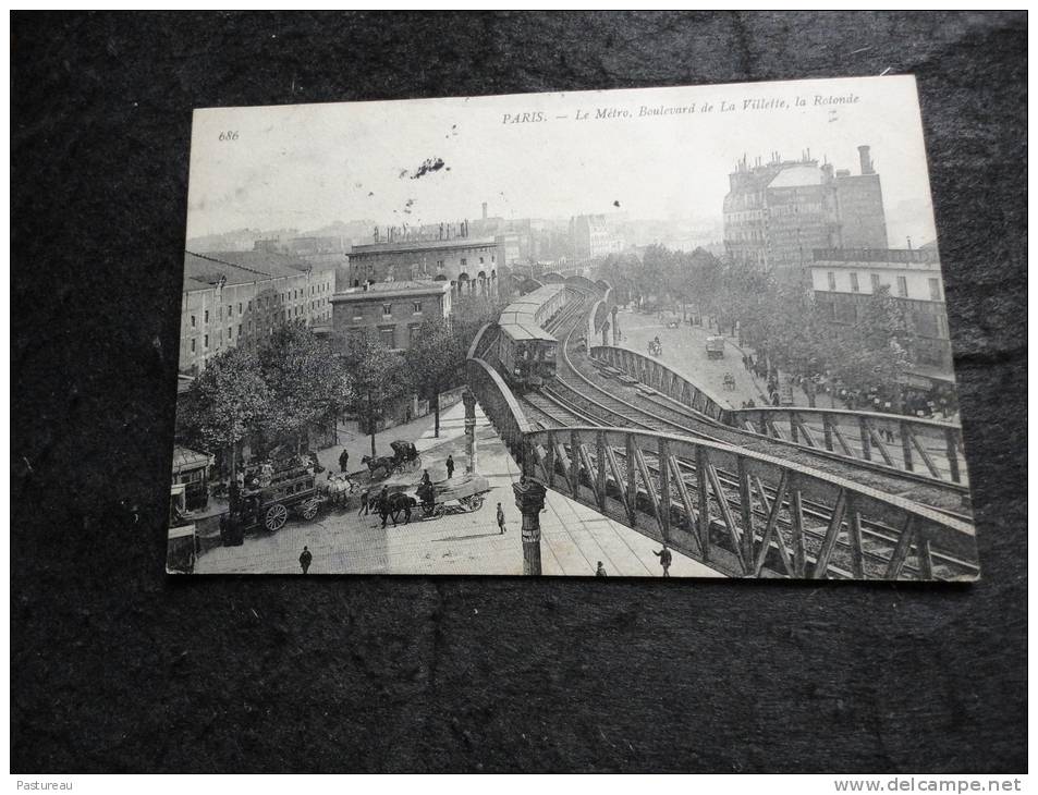 Paris. Le Métropolitain à La Rotonde  De La Villette.Attellages. - Arrondissement: 19