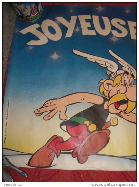 Astérix Et Obélix Vous Souhaitent : JOYEUSES FÊTES !. Très Belle Affiche. Bandeau. 1994. Belle Pièce De Collection ! - Affiches & Offsets