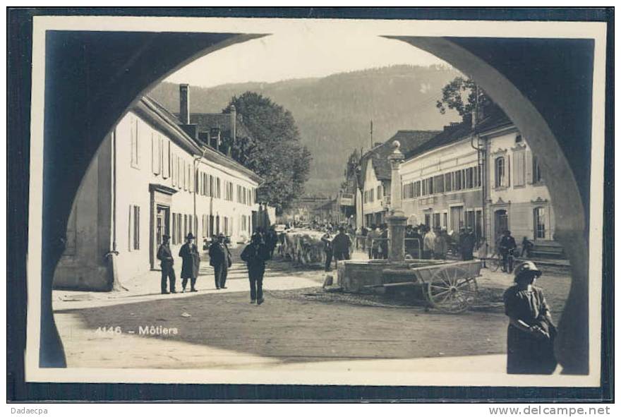 Môtiers, Animée, Fontaine, Vaches, - Môtiers 