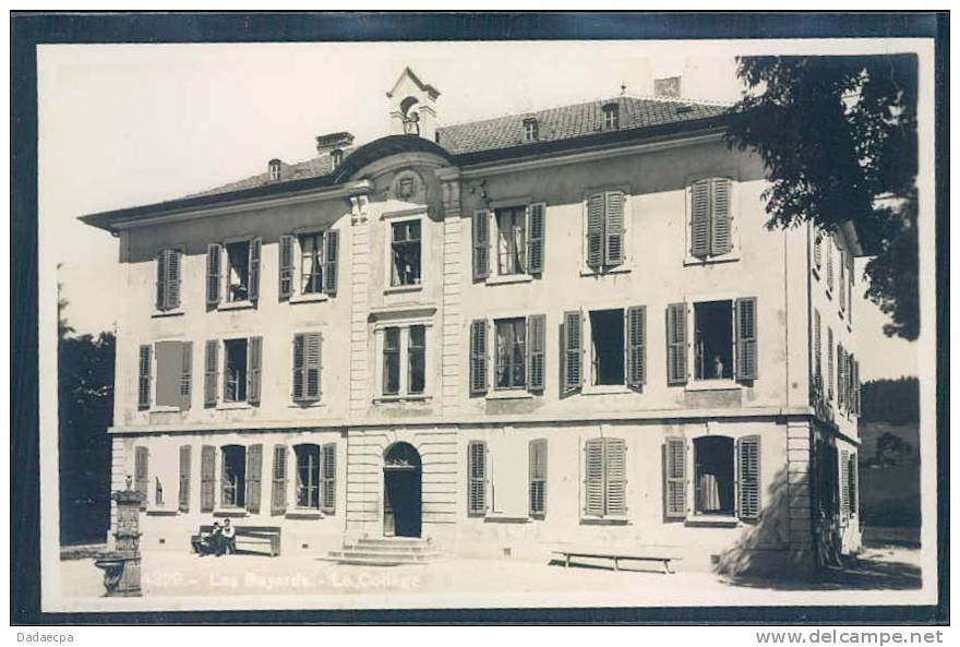 Les Bayards,  Le Collège, Animée, - Les Bayards