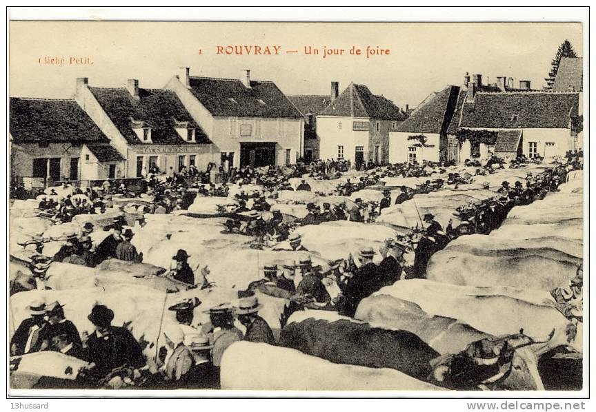 Carte Postale Ancienne Rouvray - Un Jour De Foire - Marché Aux Boeufs - Autres & Non Classés