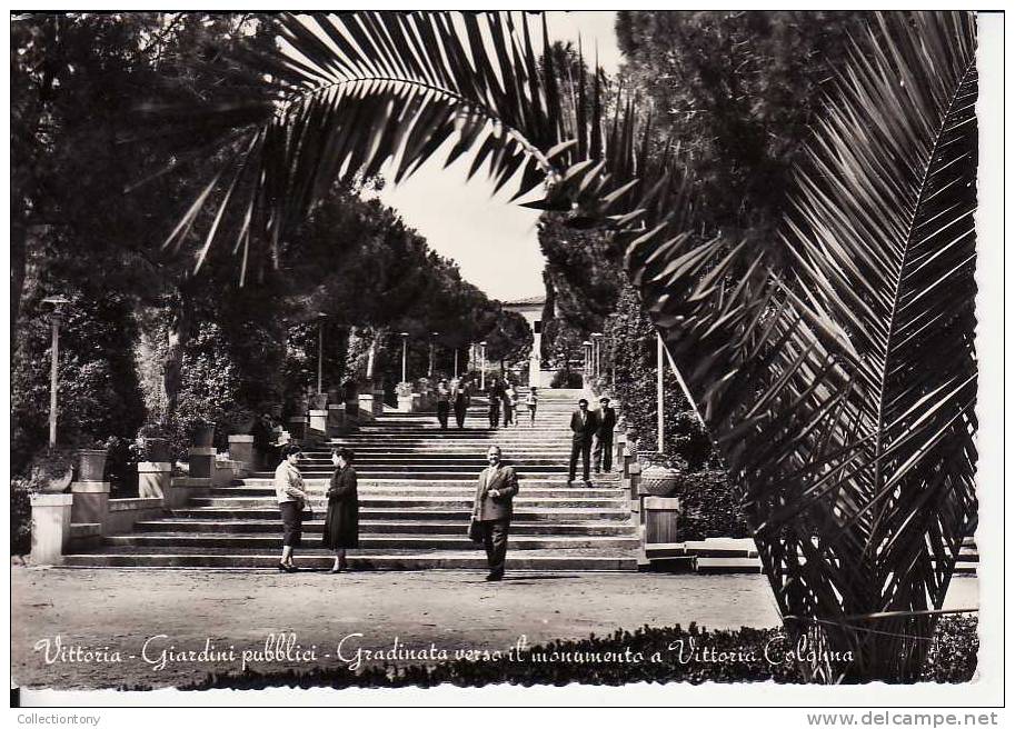 Ragusa - Giardini Pubblici - Gradinata Verso Il Monumento A Vittoria Colonna - Formato Grande - Non Viaggiata - Ragusa